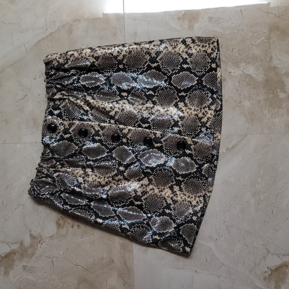 Zara faux leather snake skin skirt